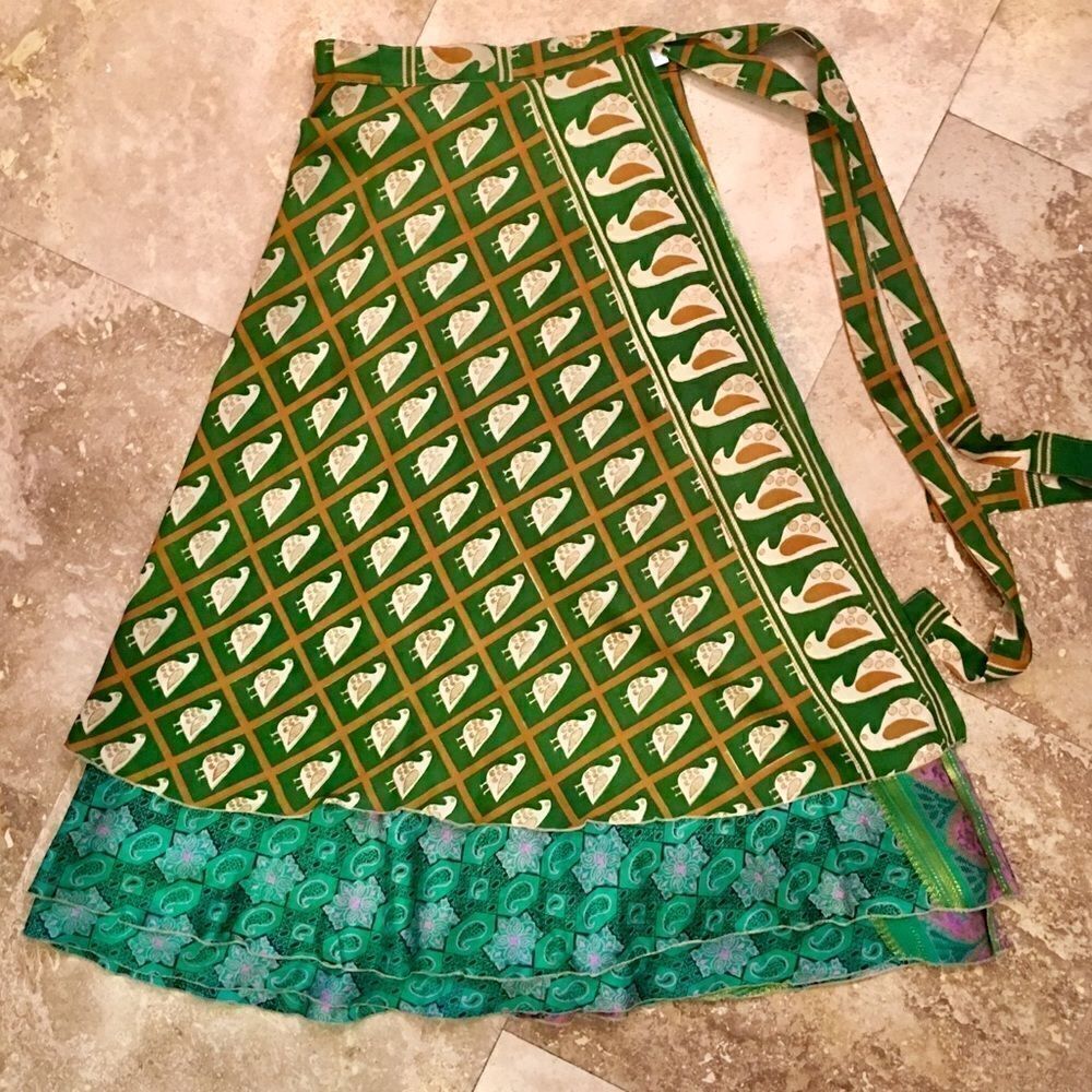 Silky Satin Reversible Layer Tiered Wrap Multi Pa… - image 6